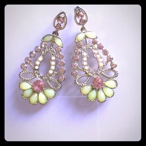 🎉HP🎉Jeweled chandelier earrings